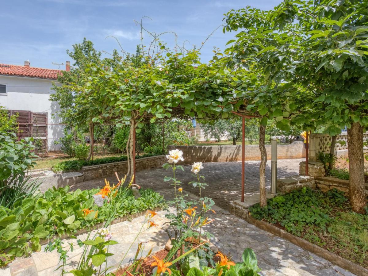 Appartamento Daria-3 By Interhome Porec